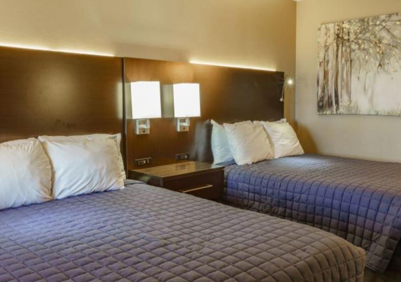 Shady Acre Inn And Suites Branson West Exteriör bild
