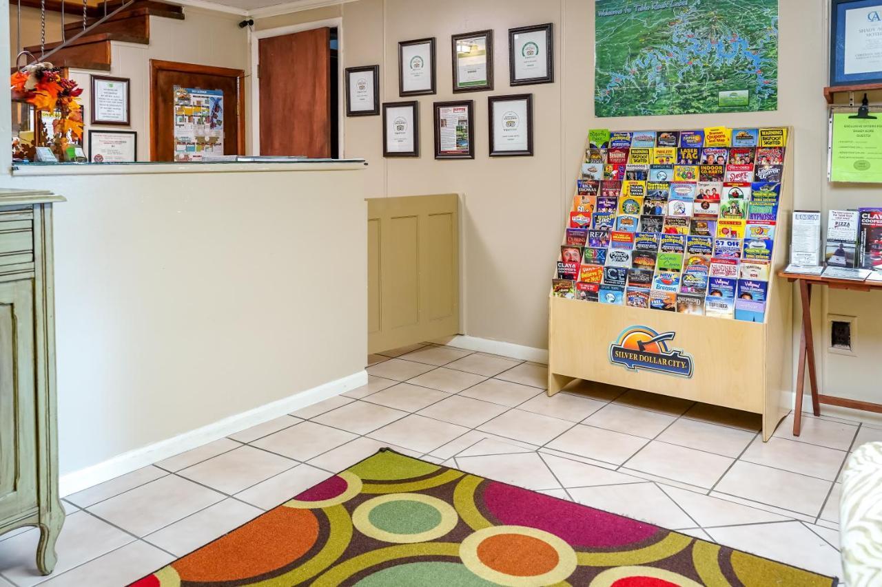 Shady Acre Inn And Suites Branson West Exteriör bild